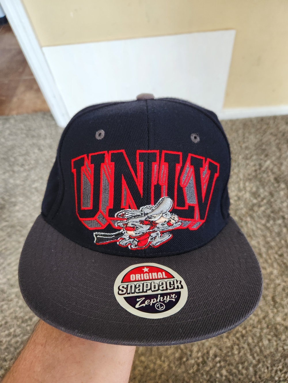 UNLV Men's Snapback Hat - Black with Red Embroidery